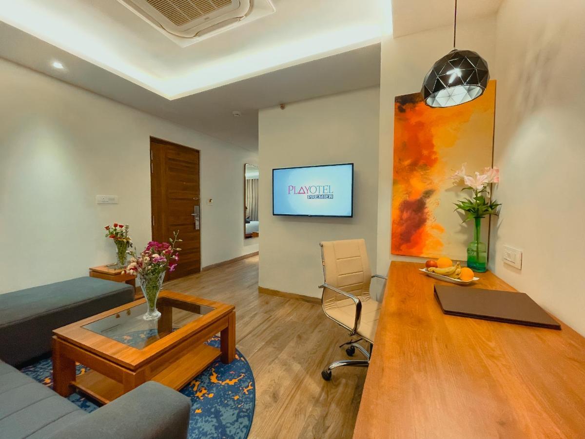 Playotel Premier Vijay Nagar Indore Esterno foto